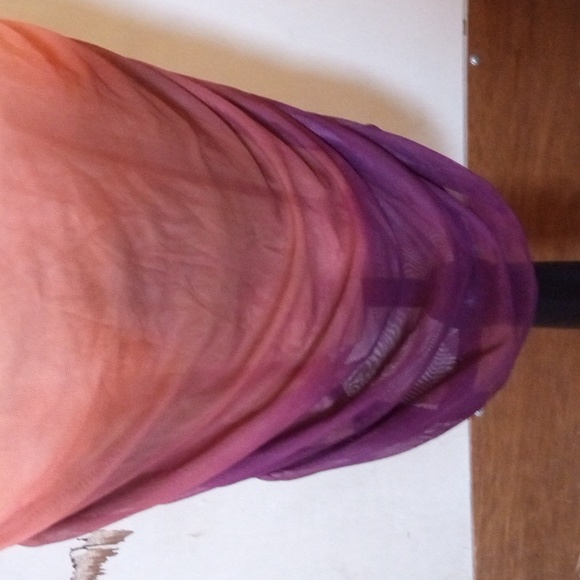 Ombre Ruched Dress - Picture 5 of 15